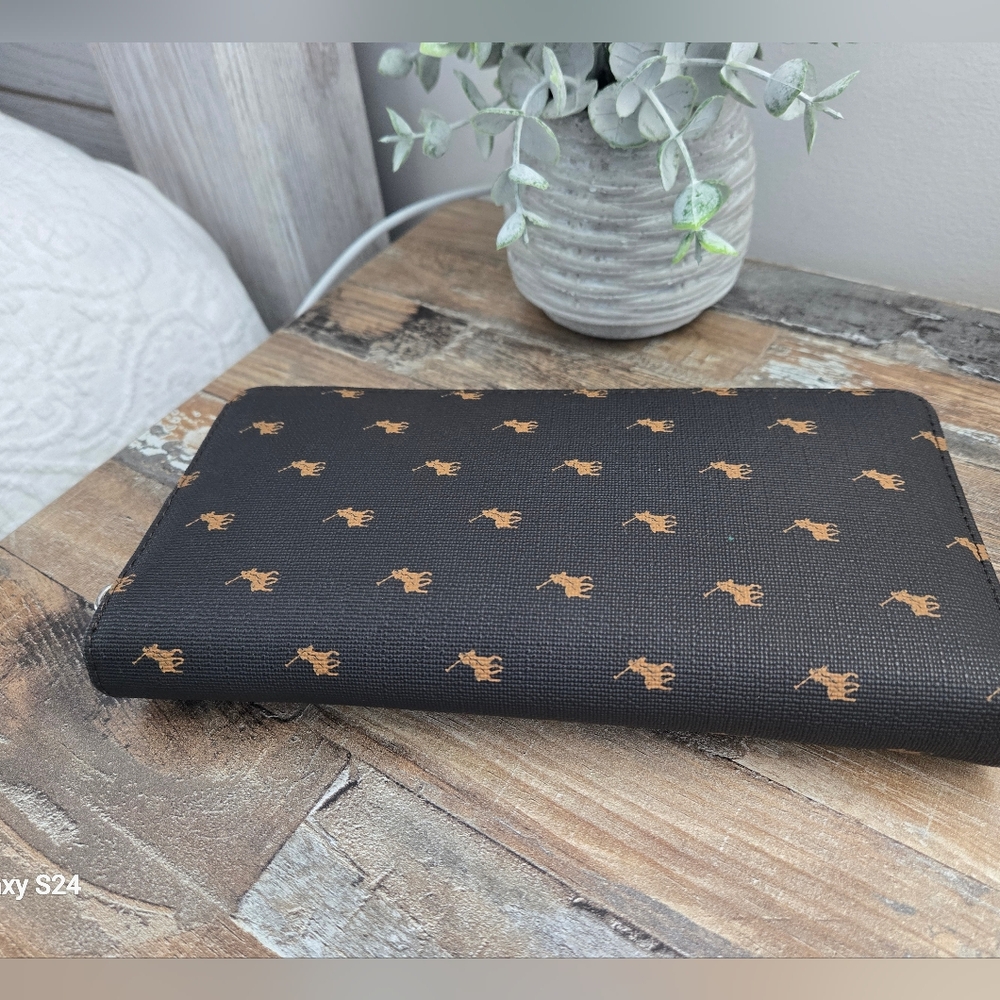 Polo Chic Brown Wallet with Tan Accents